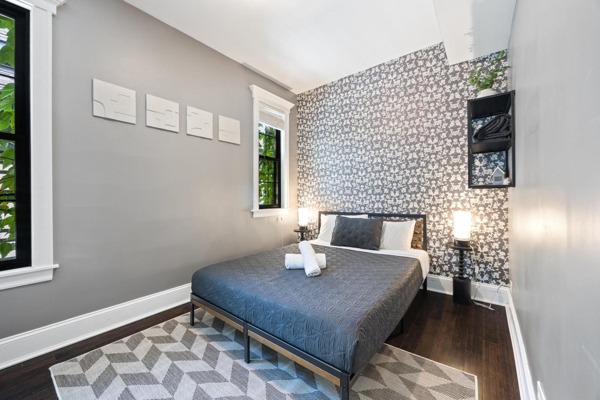 Wrigleyville Suites Chicago Bagian luar foto