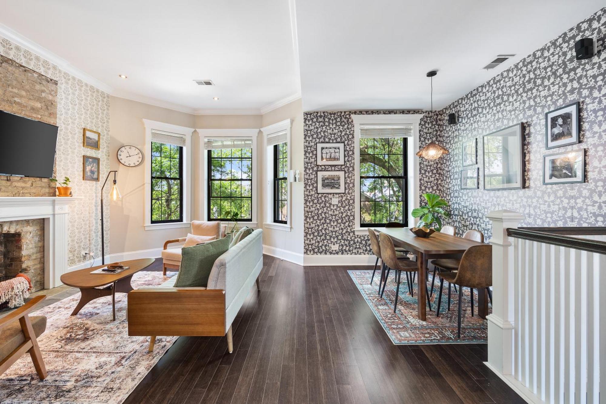 Wrigleyville Suites Chicago Bagian luar foto