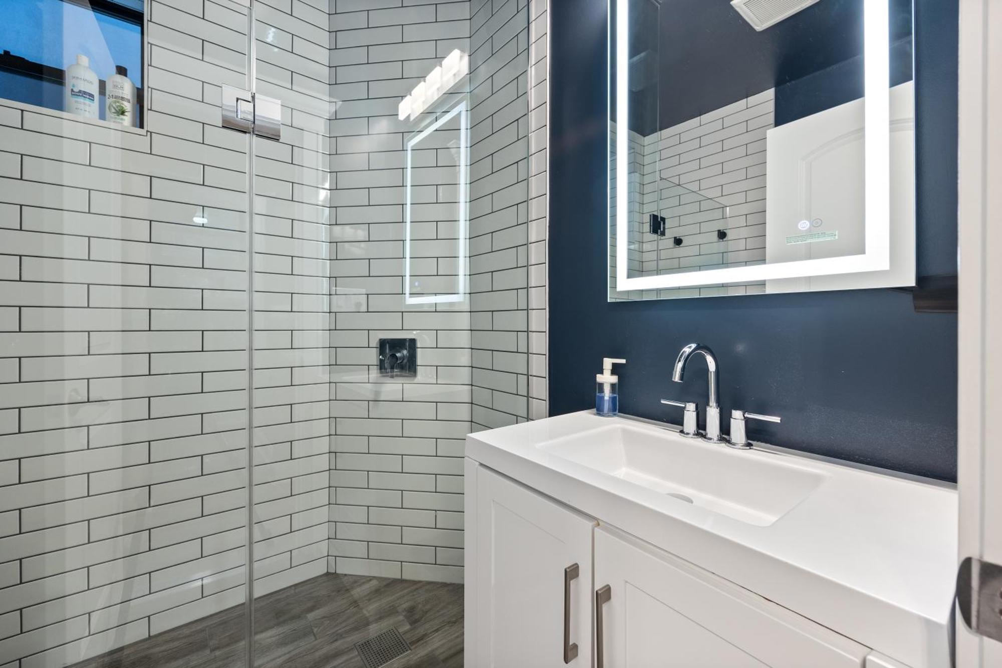 Wrigleyville Suites Chicago Bagian luar foto