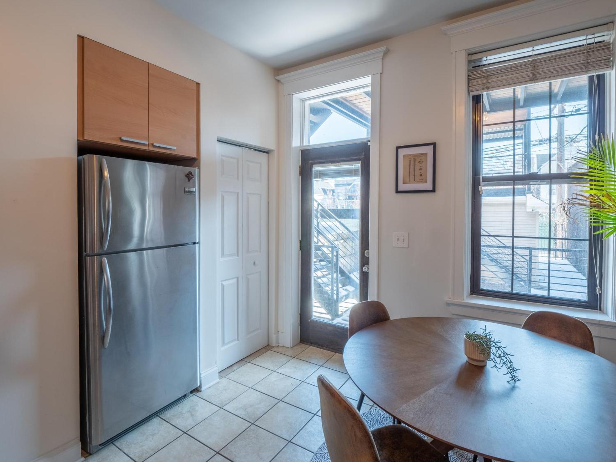 Wrigleyville Suites Chicago Bagian luar foto